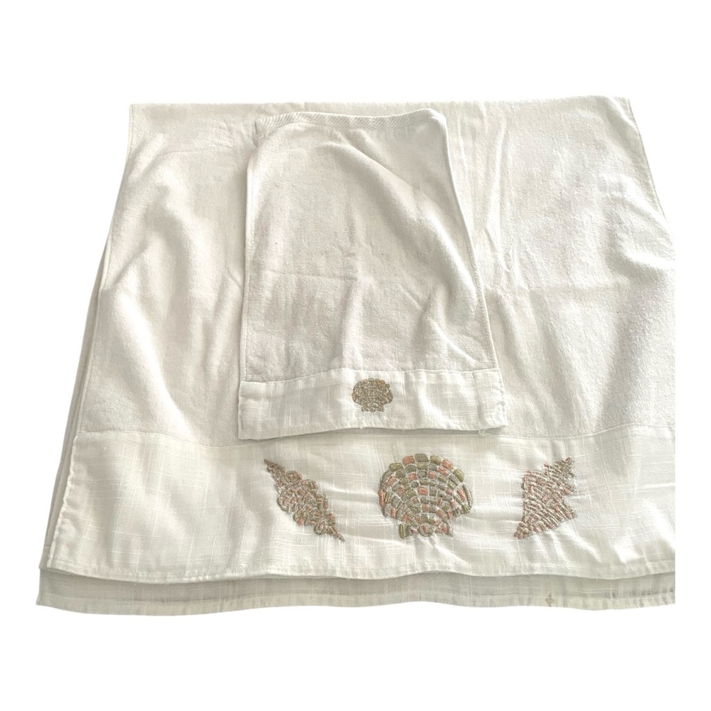 Three Piece Croscill 100% Corron White Embroidered Shells Bath Towel Set